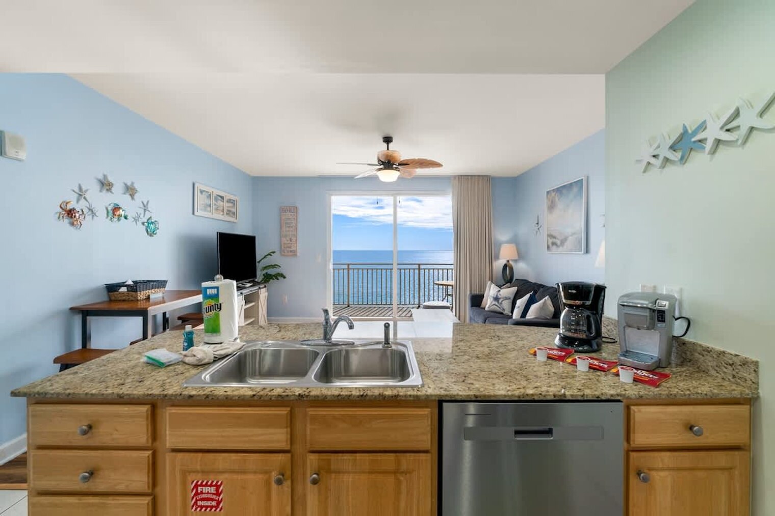 Building Photo - 17729 Front Beach Rd