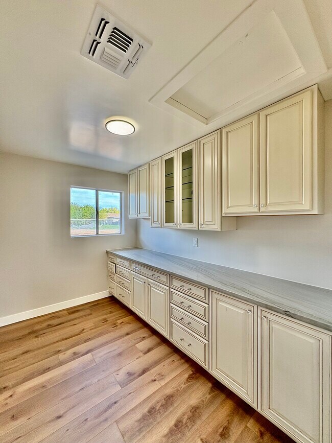 Building Photo - 17220 E Desert Ln