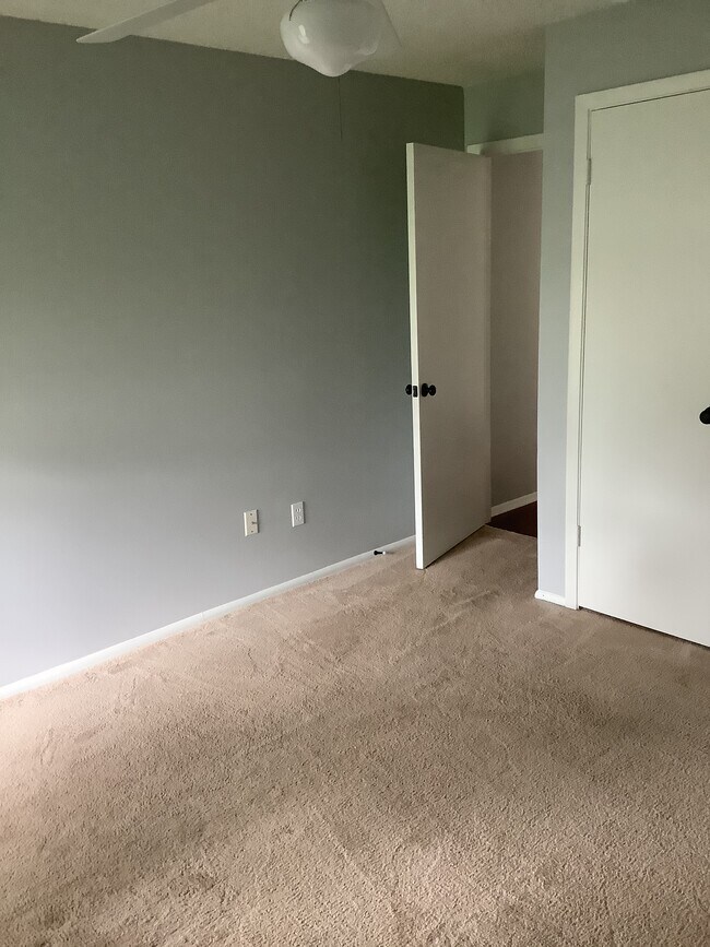 Guest bedroom rear - 1127 Shaffer Trl