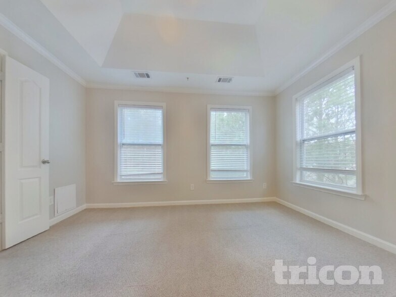 Building Photo - 5275 Argyll Ln