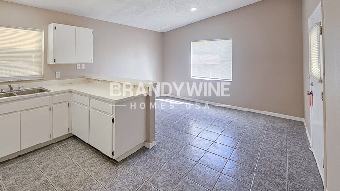 Building Photo - 8705 Ruth Pl