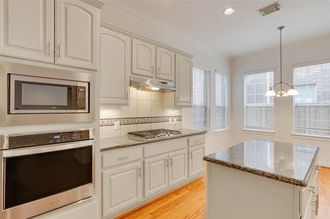 Building Photo - 3015 W Park at Fairdale