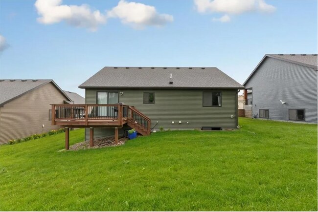 Building Photo - 1253 Turnberry Dr SE