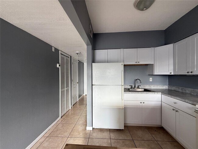 Building Photo - 8923 N 40th St
