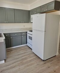 Building Photo - 820 A Ave