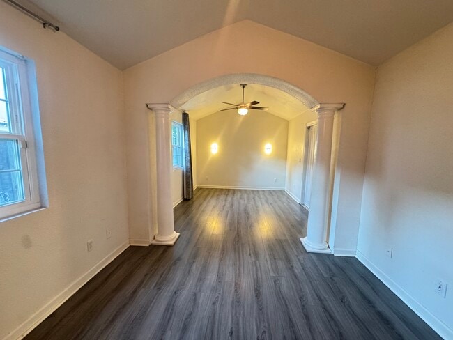 Building Photo - 5318 Pembroke Ct