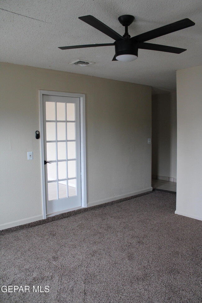 Building Photo - 11668 Diana Lynn Ct