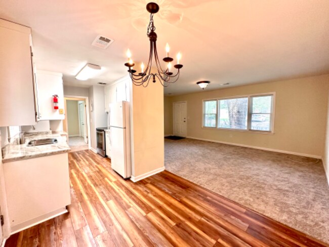 Building Photo - 639 Windermere Blvd