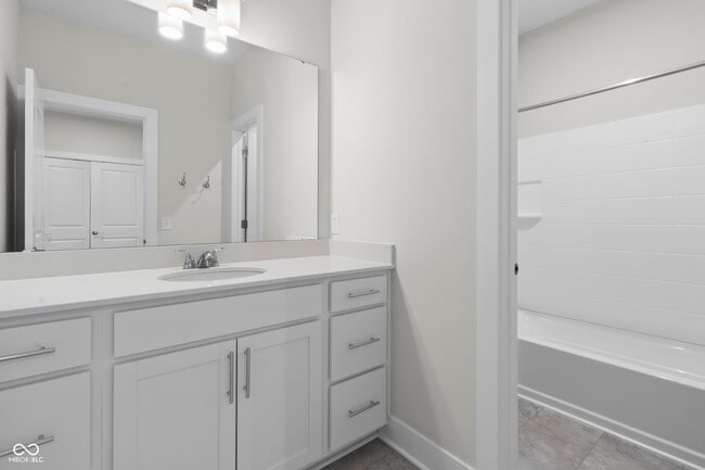 Building Photo - 812 Kinzer Ave