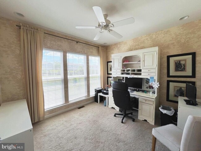 Building Photo - 615 Prizer Ct