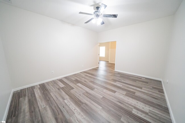 Building Photo - 200 Tumbleweed Terrace