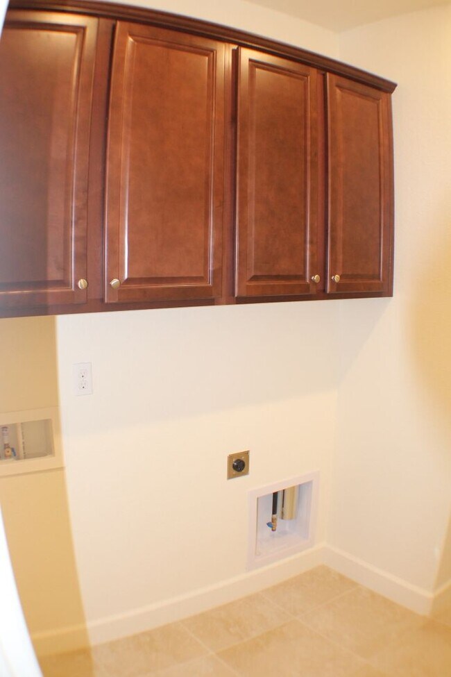 Building Photo - Lennar Home for Rent in Damante Ranch