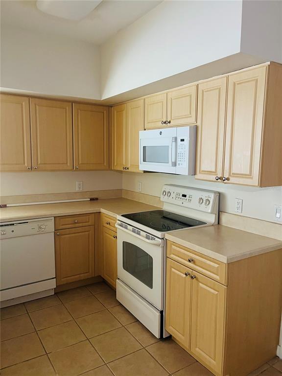 Building Photo - 5397 Admiral Way