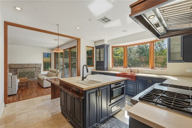 Building Photo - 6750 Andover Ln