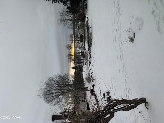 Building Photo - 2566 Easton Turnpike