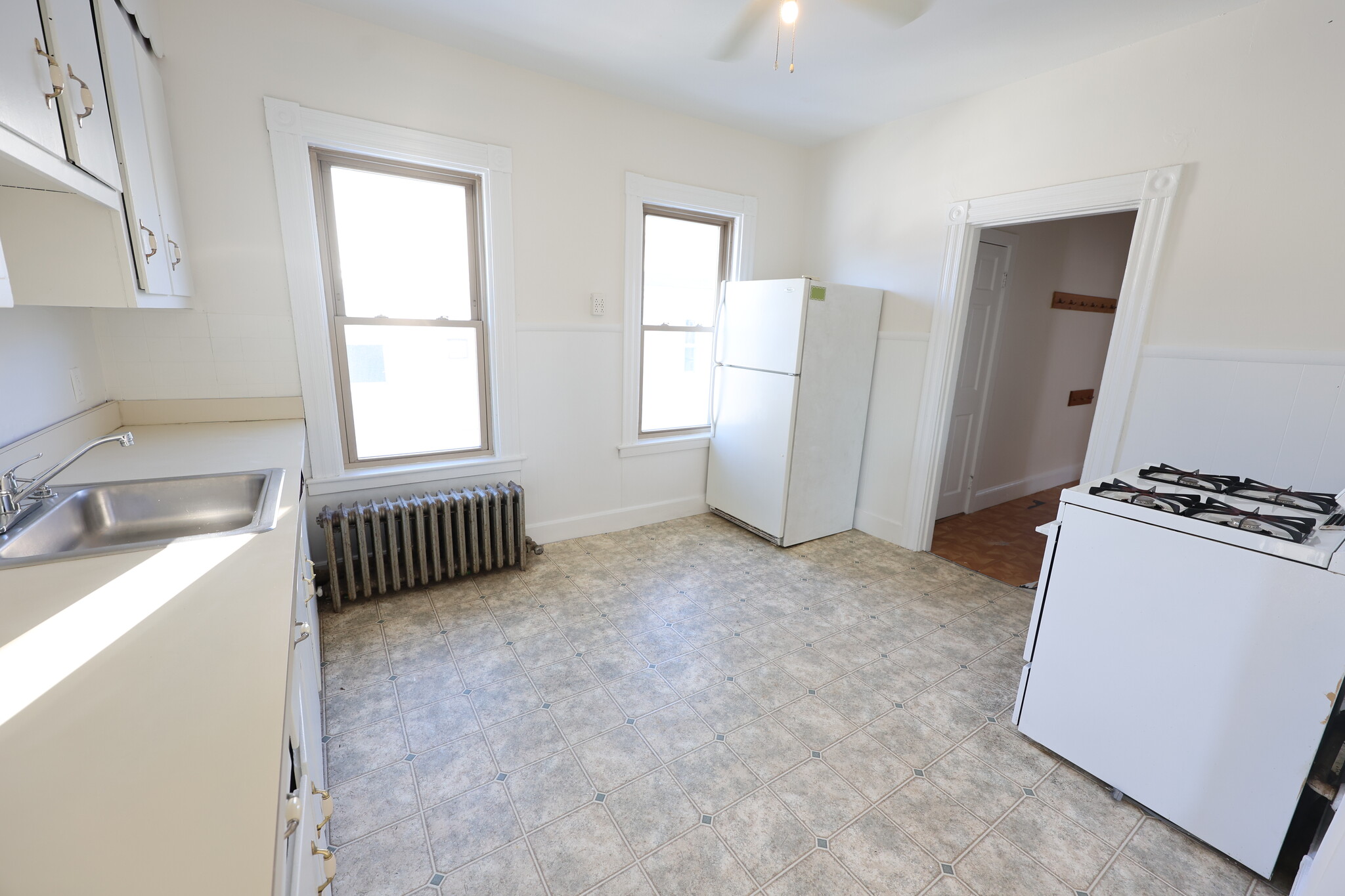 Building Photo - 31 June St