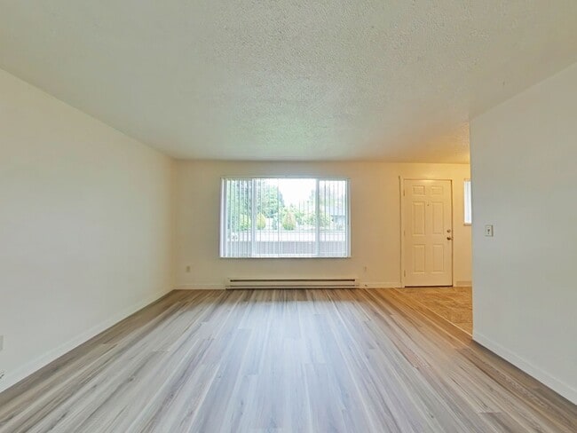 Building Photo - 3 Bedroom House ~ South Corvallis
