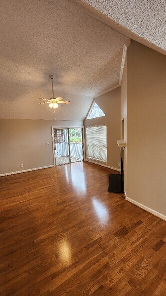 Building Photo - 2502 Cranbrook Ln