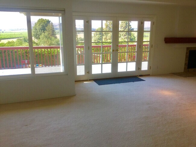 Building Photo - Panoramic views from 4 bedroom in Camarillo!