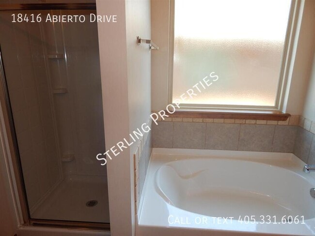 Building Photo - 18416 Abierto Dr