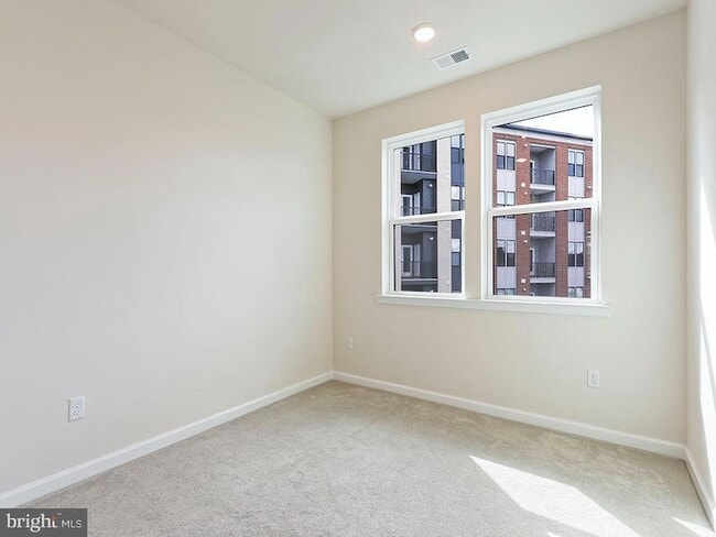 Building Photo - 1310 Parker Blvd