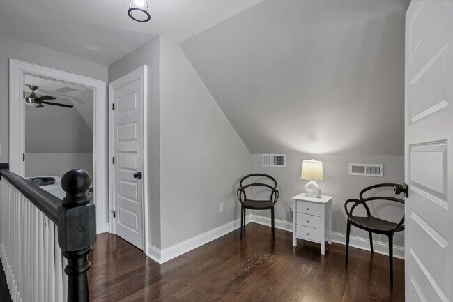 Building Photo - Stunning Restored 4BR Home Steps from Goodale Park & the Short North