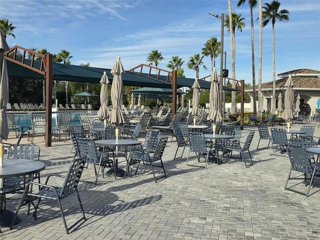 Building Photo - 1102 Halton Ct