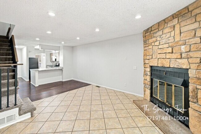 Building Photo - 4184 Charleston Dr