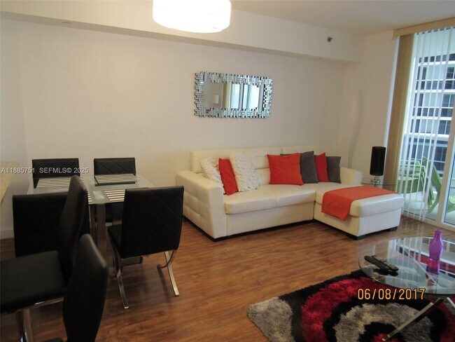 Building Photo - 1830 S Ocean Dr