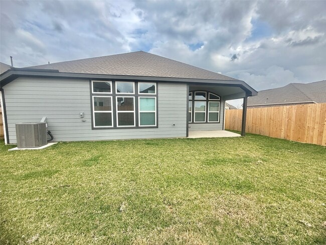 Building Photo - 6123 Severson Lake Ct