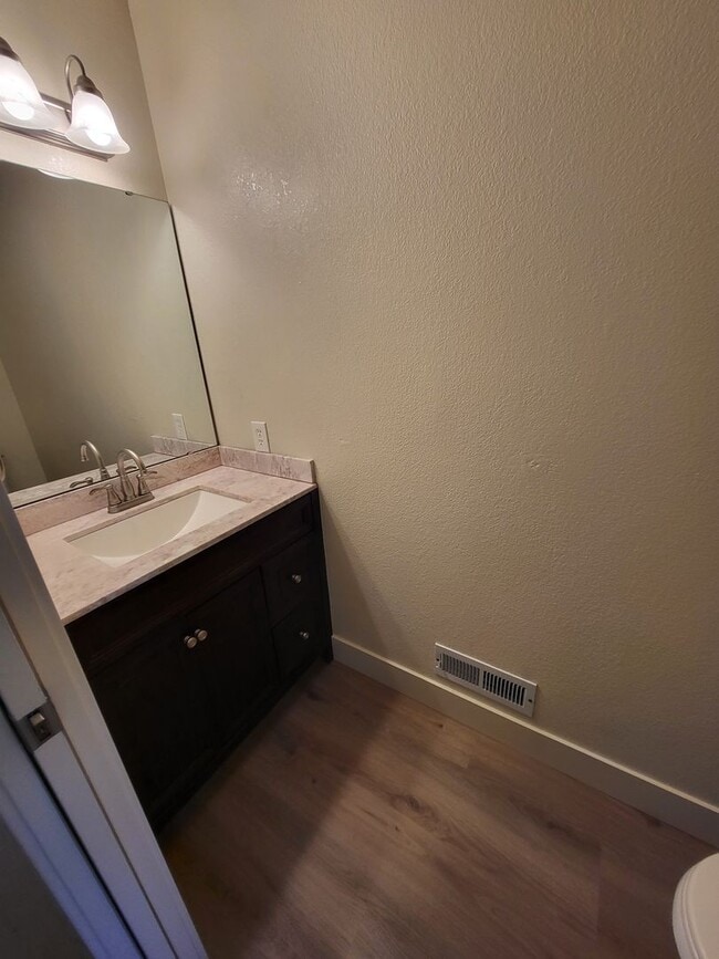 Building Photo - 3110 Oreana Dr