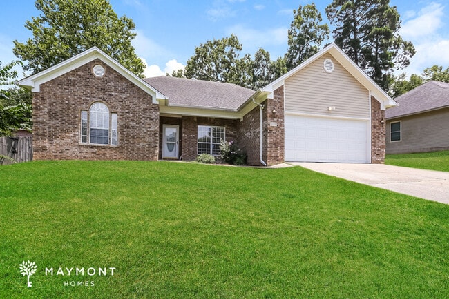 Building Photo - 2318 Redwood Dr