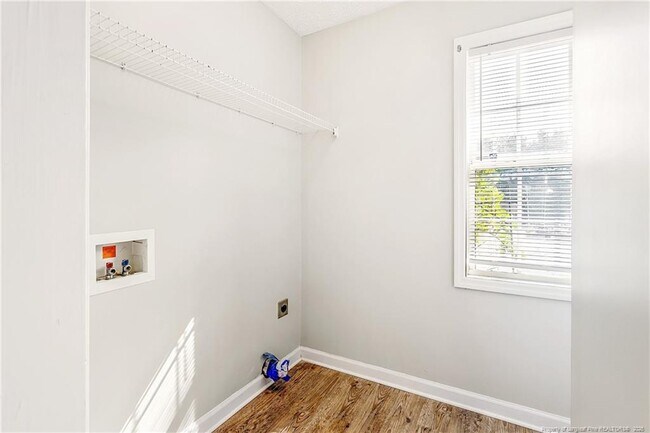 Building Photo - 519 Abbottswood Dr