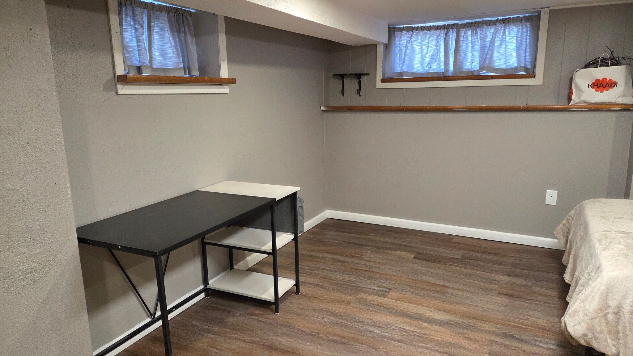 Building Photo - 1421 S Carey St