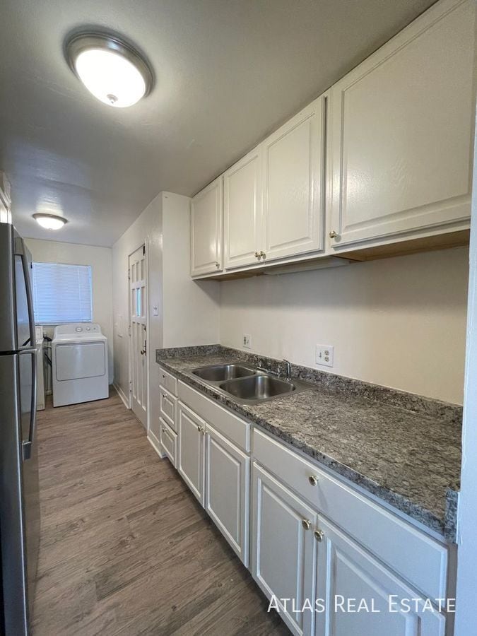Building Photo - 7111 E 60th Way