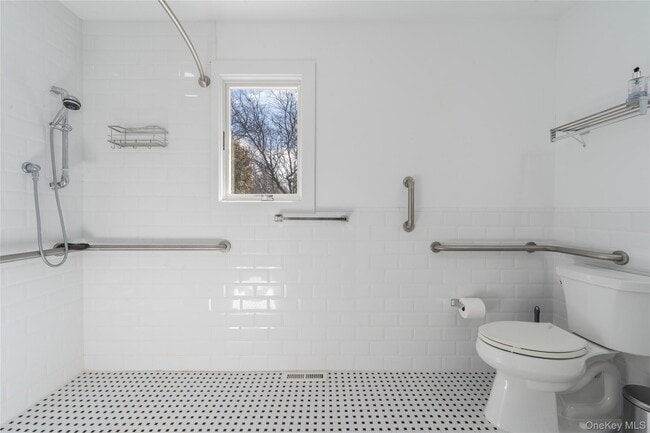 Building Photo - 56765 Rte 48