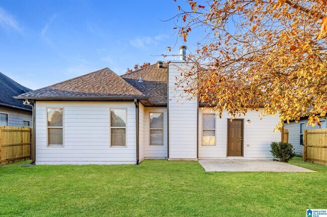 Building Photo - 1128 Avalon Dr