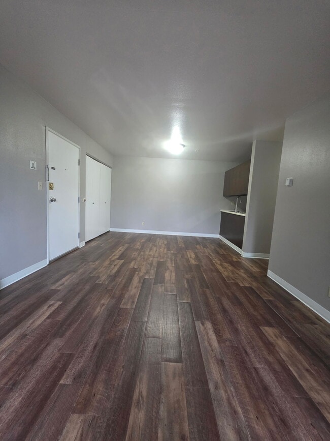 Building Photo - Liberty Lights Apartments C