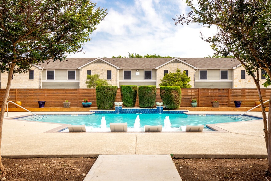 Building Photo - Stone Ranch Townhomes