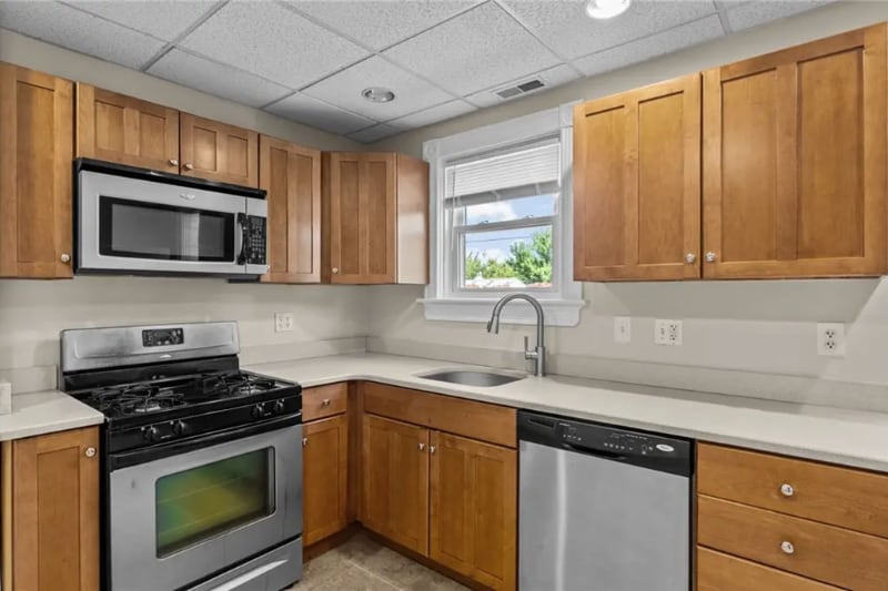 Building Photo - 311 Highland Ave