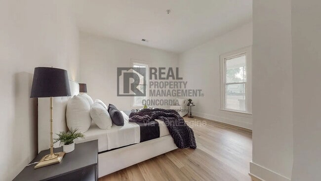 Building Photo - 112 High St