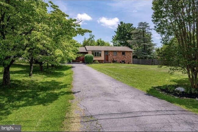 Building Photo - 15617 Allnutt Ln