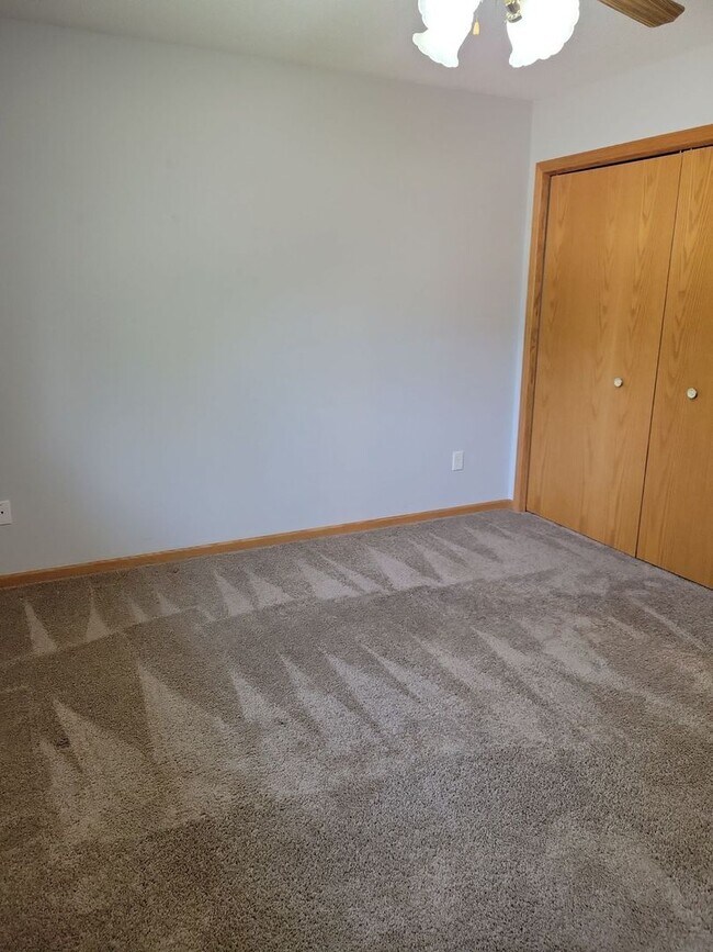 Building Photo - 2209 Cattail Way