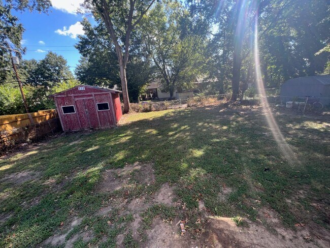 Building Photo - Adorable 3bdrm/1.5bth Cape-Cod  Located in Richmond's Southside!!  **NEWLY RENOVATED**