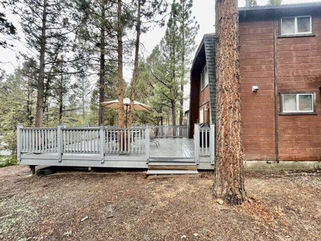 Building Photo - 42447 Balboa Ln