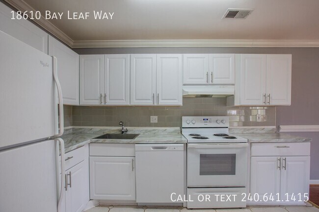 Building Photo - 18610 Bay Leaf Way