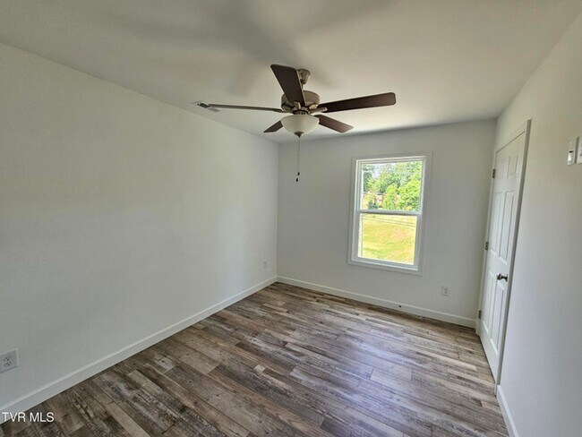 Building Photo - 1412 Indian Ridge Rd