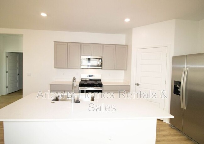 Building Photo - 12195 Patricia Ann Dr