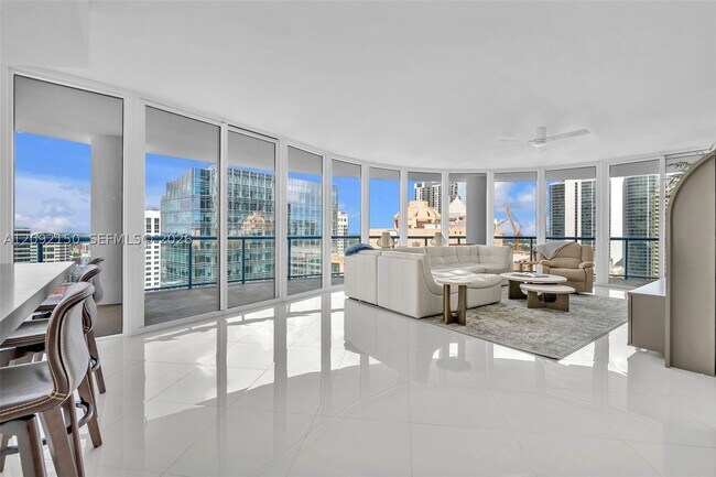 Building Photo - 333 Las Olas Way