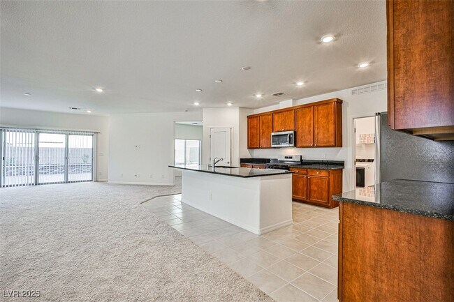 Building Photo - 7412 Legacy Pt St